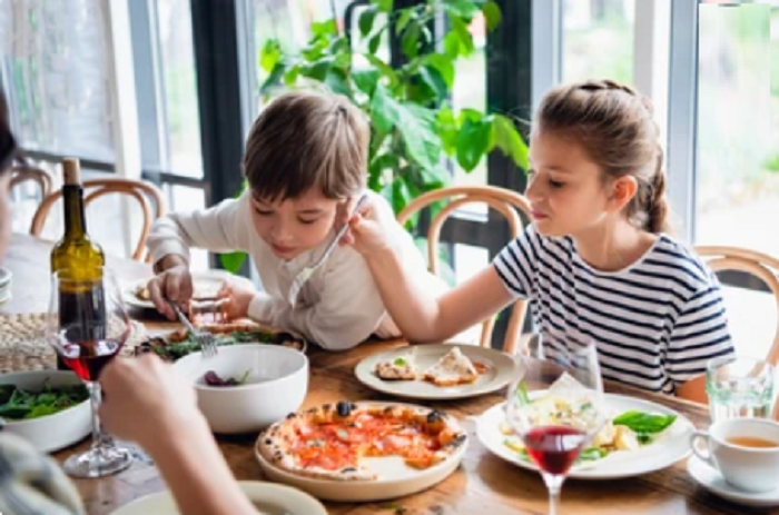 Serviced Apartments Tips for Families Traveling with Children 1 12