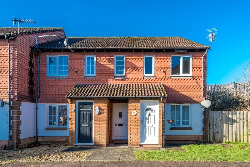 Book Your Serviced Apartment in Stainer Close, Crawley, RH10 7UX | Sublime Stays
