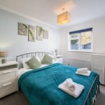 Serviced Apartment in Stainer Close, Crawley, RH10 7UX (image 09)