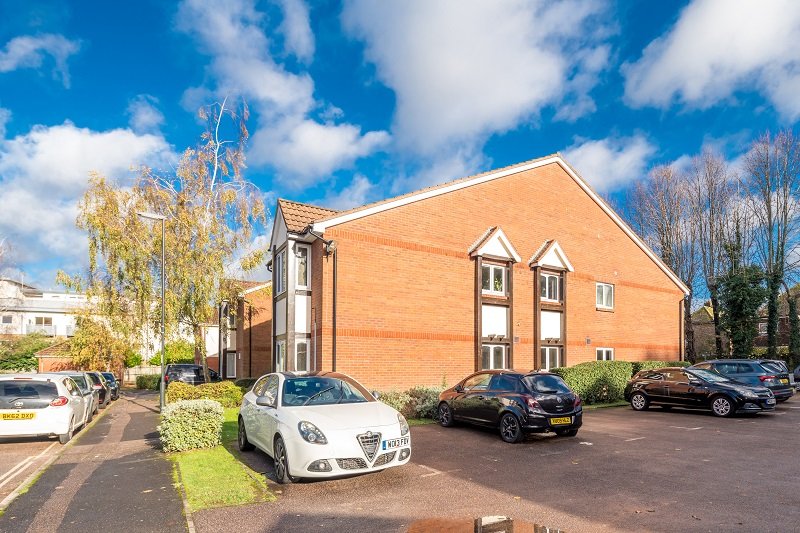 Book Your Perfect Stay in Crawley: Discover Serviced Apartments at Maunsell Park | Sublime Stays