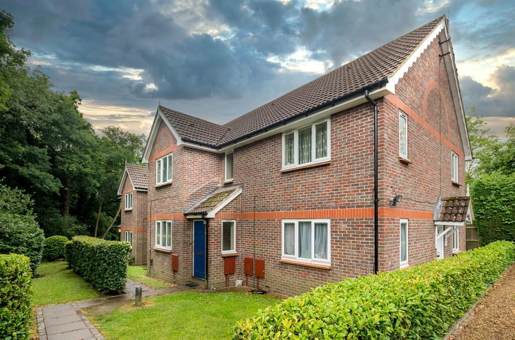 Book Your Perfect Serviced Apartment in Old Horsham Road, Crawley RH11 8PF | Sublime Stays