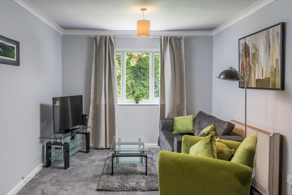 Old Horsham Road, Crawley, RH11 8PF (image 14)