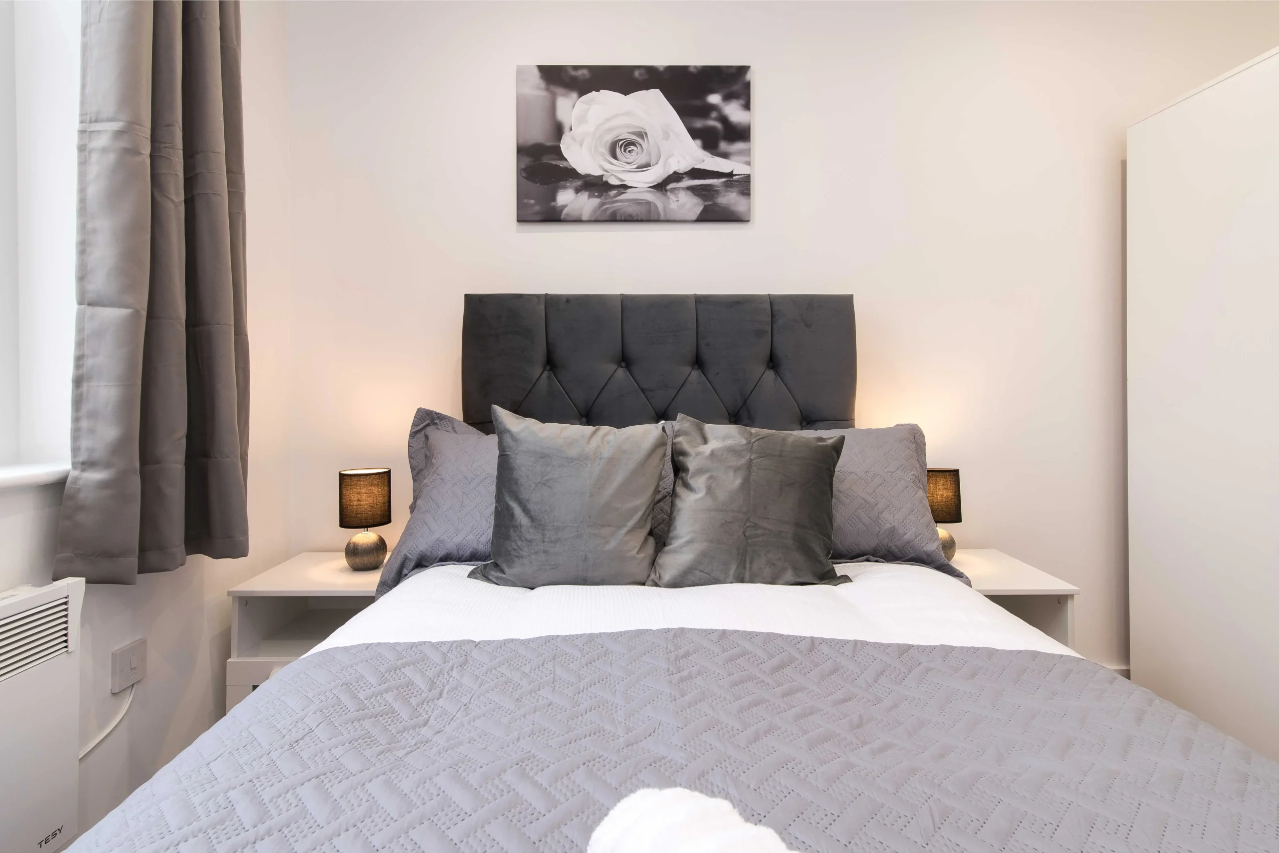 Book Your Stay at 1 Percy Street (image 01)