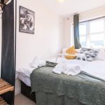 Modern Serviced Studio Apartment in Derby at 105 Parliament Street (image 04)